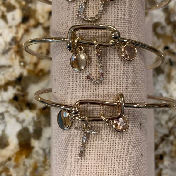 NWT LOFT Gold Tone Pave Rhinestone Initial Charm Bangle Bracelet - LETTER J - Picture 4 of 10